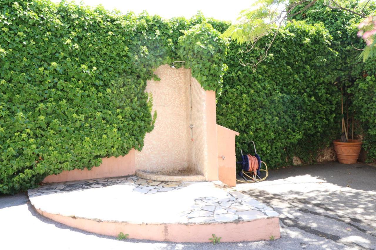 Studio With Beautiful Sea View And Direct Beach Access كان المظهر الخارجي الصورة