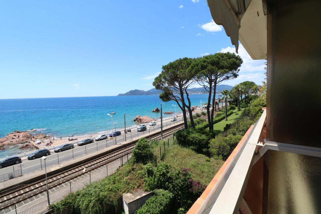 Studio With Beautiful Sea View And Direct Beach Access كان المظهر الخارجي الصورة